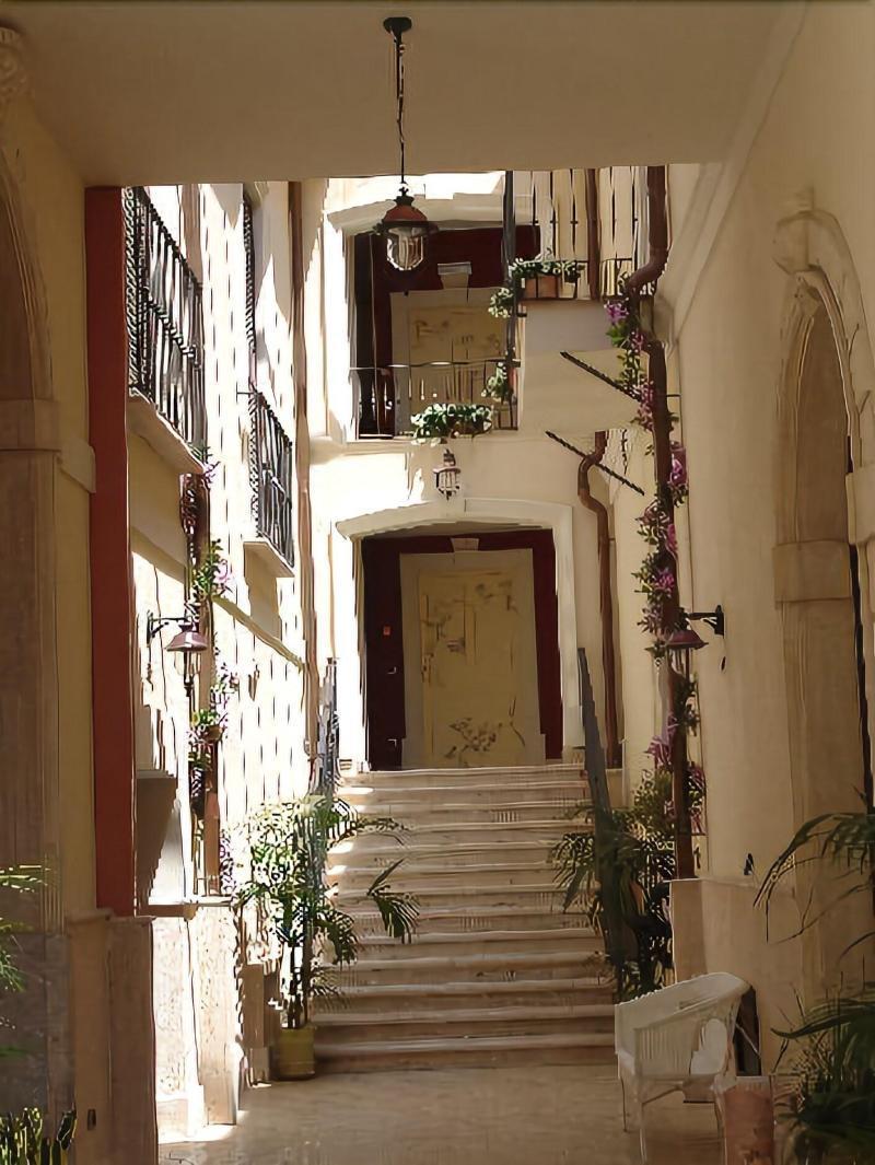 Palazzo Reginella Aparthotel Bovalino Marina Buitenkant foto