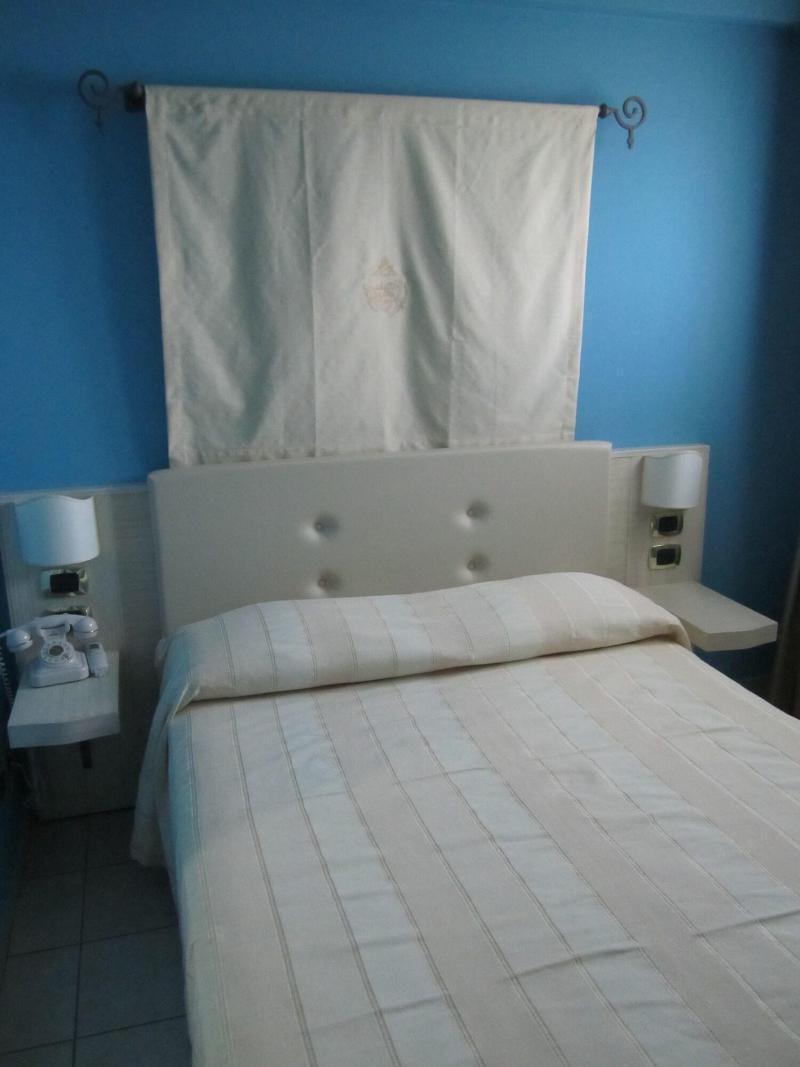 Palazzo Reginella Aparthotel Bovalino Marina Buitenkant foto